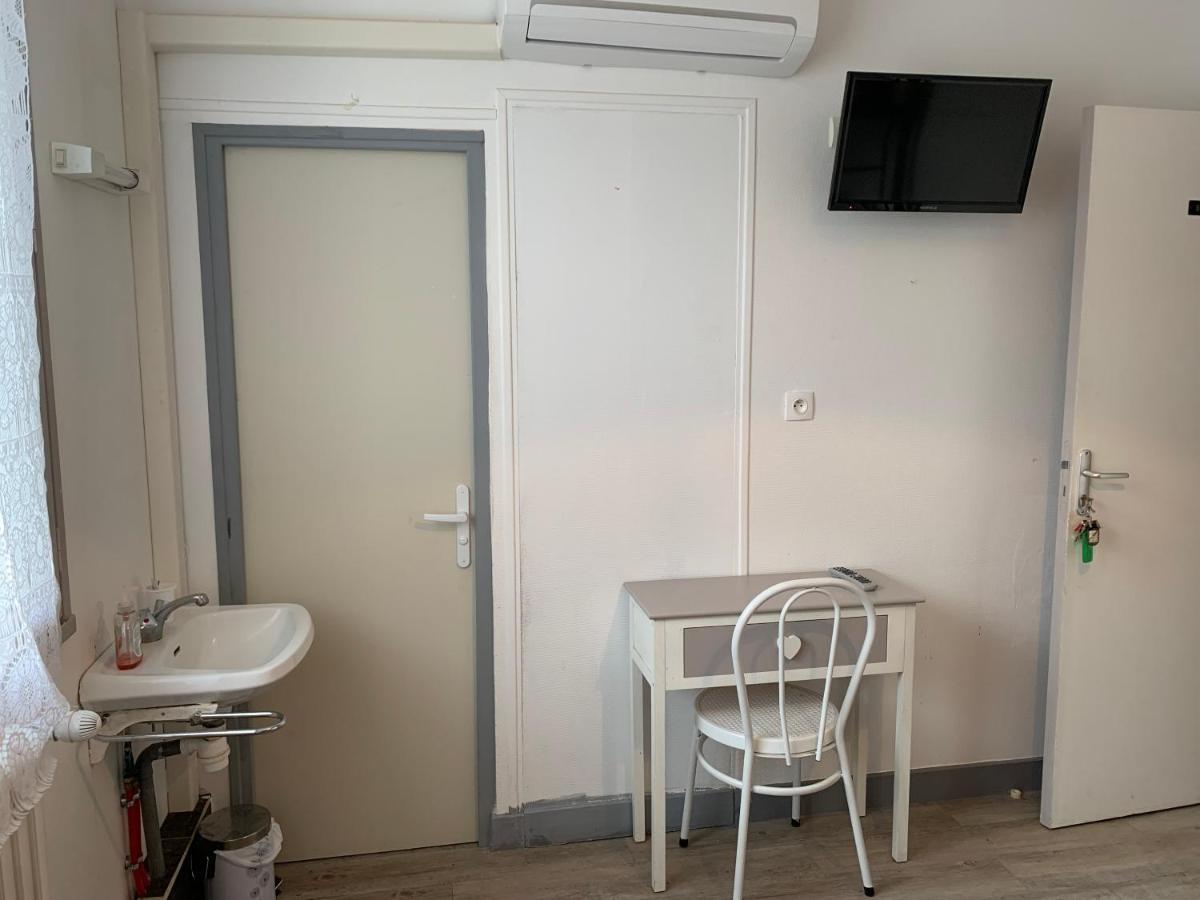 Hotel Du Cygne De La Croix Blanche Lailly-en-Val 외부 사진