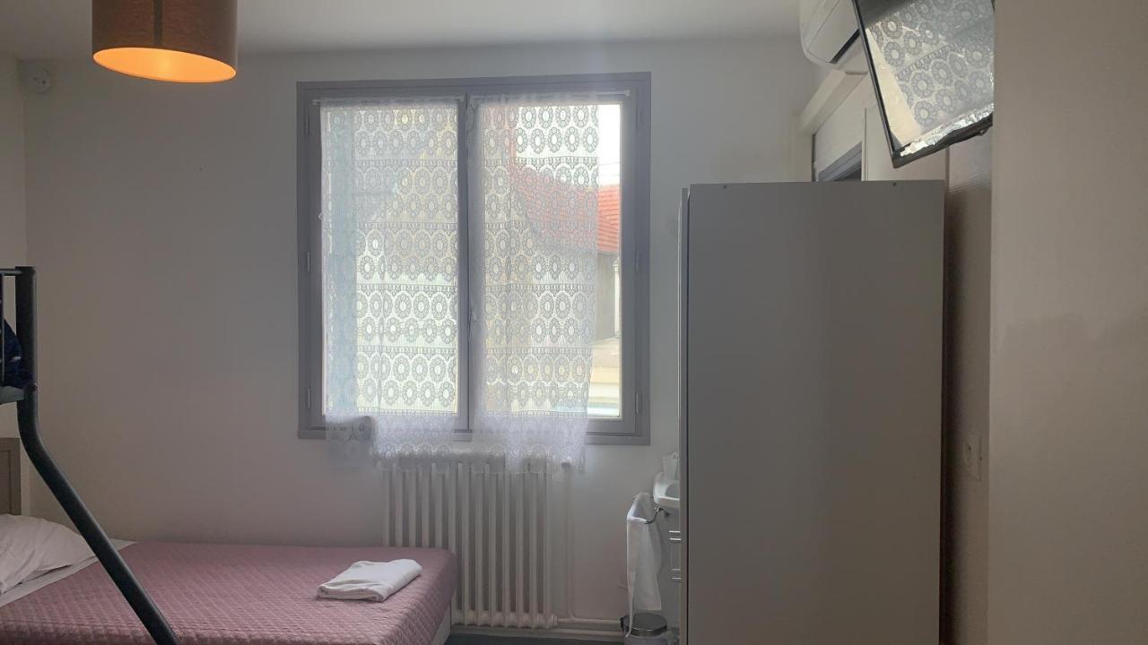 Hotel Du Cygne De La Croix Blanche Lailly-en-Val 외부 사진