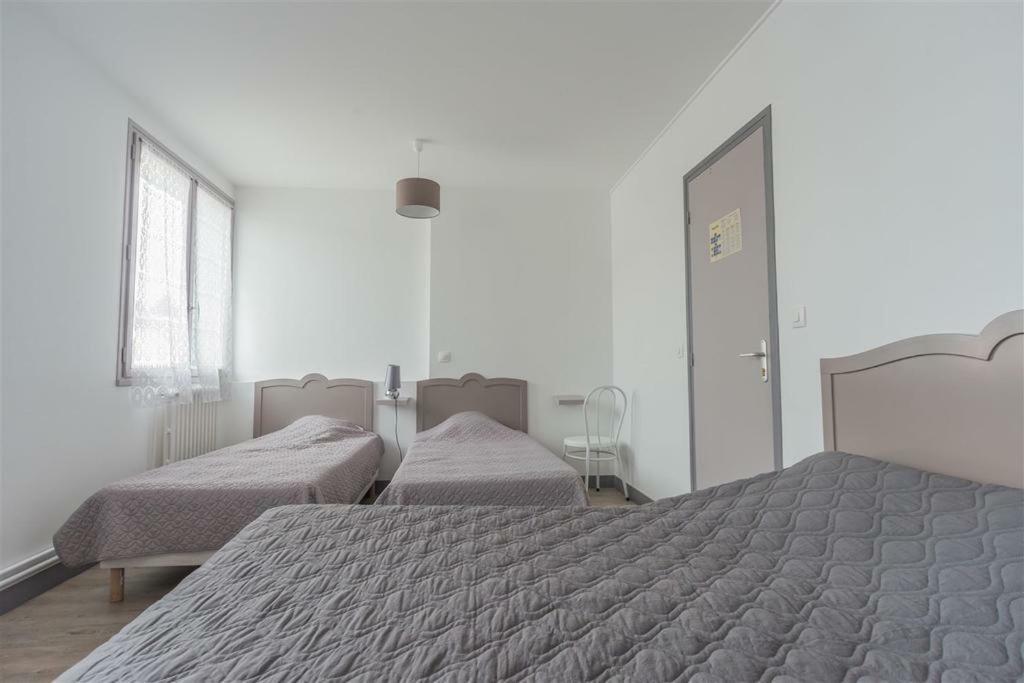 Hotel Du Cygne De La Croix Blanche Lailly-en-Val 외부 사진